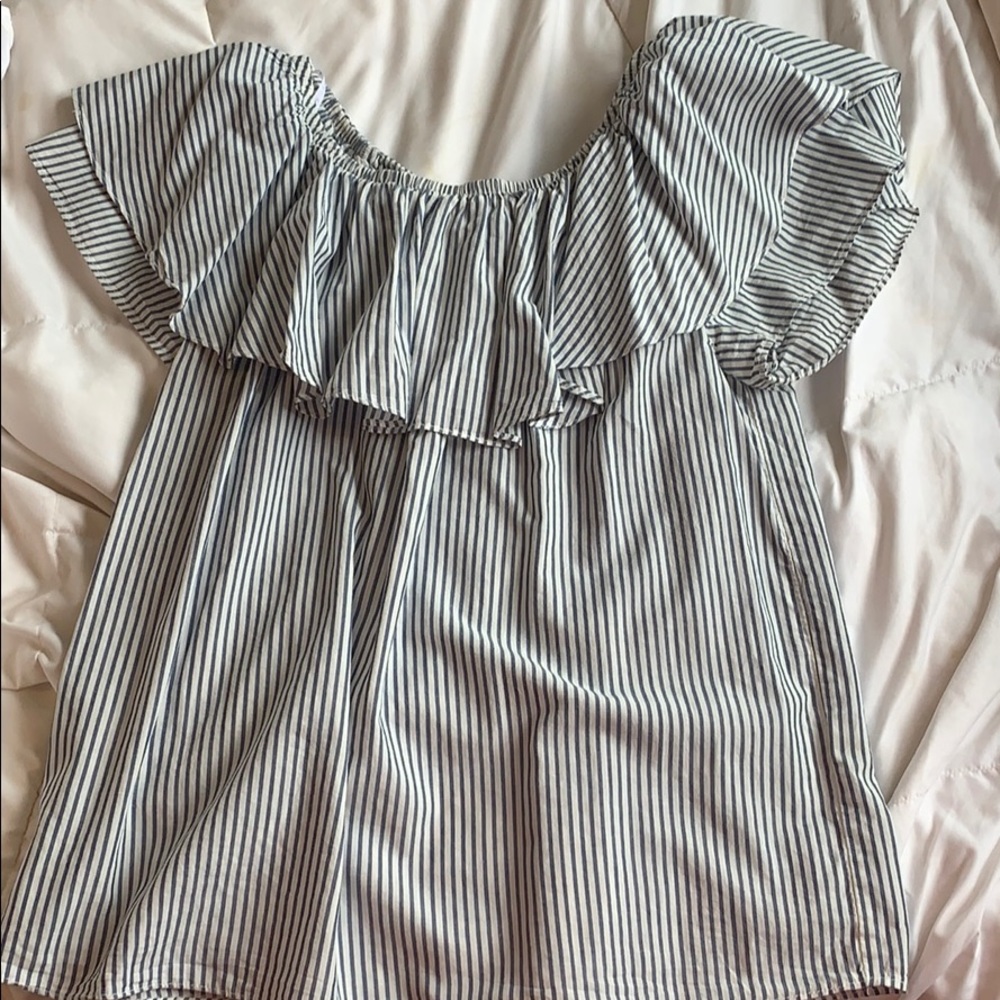 Beautiful Ivanka Trump off shoulder top